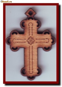 Cruciulita - gravura in lemn, pandantiv sfintit (tip 1) foto