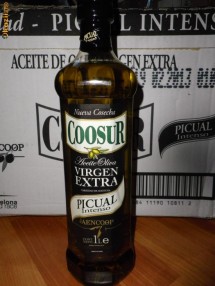 Vand ulei de masline extravirgin foto