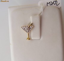 Pandant in forma unui pahar de MARTINI aur 10K, 0.7g, ornat cu 1 BRILIANT de 1,5mm foto