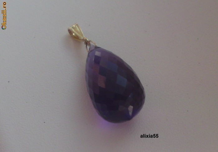 PANDANTIV DIN AMETHYST BRIOLETA CU AUR 14K foto mare