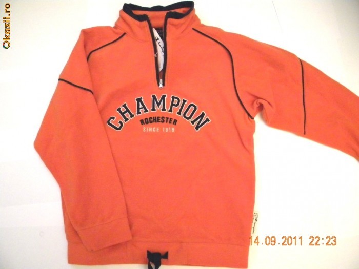 Hanorac bluza trening CHAMPION fetite, produs NOU CU ETICHETA, mar. 126-131 (6-9ani) MODEL UNICAT material POLAR foto mare
