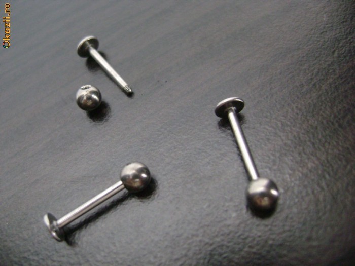 PIERCING BUZA TITAN BILA foto mare