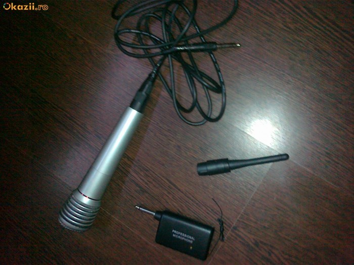 AUDIO-VIDEO MIXER DIN GERMANIA SI MICROFON AORY foto mare