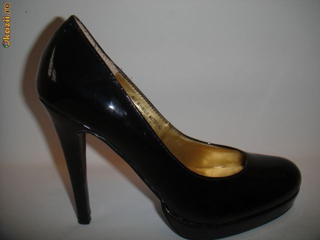 PANTOFI  COLIN  STUART  BLACK (LACK) foto mare