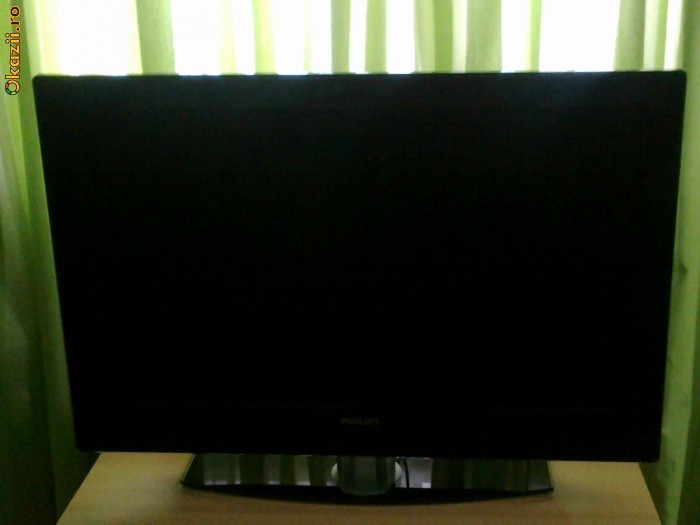 TV LCD PHILIPS foto mare