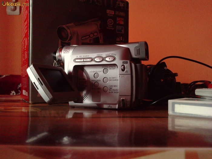 Vand camera video canon mv830i foto mare