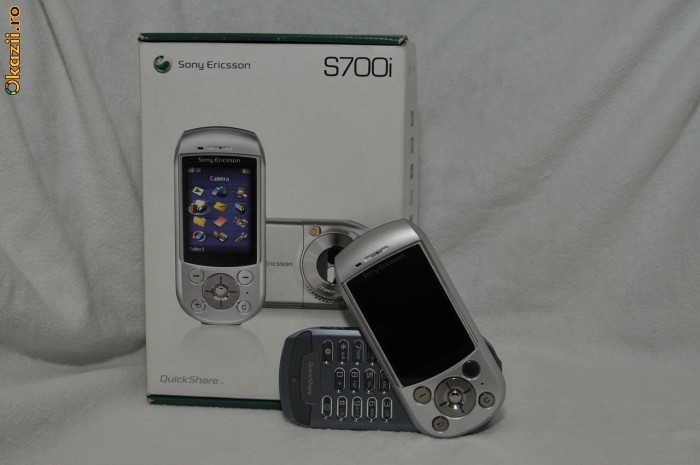 Telefon mobil de colectie - SONY ERICSSON S 700 i - Camera foto / video cu blitz, 8 x Zoom, Bluetooth, MP3 player, Radio, Infrarosu - made in Japan foto mare