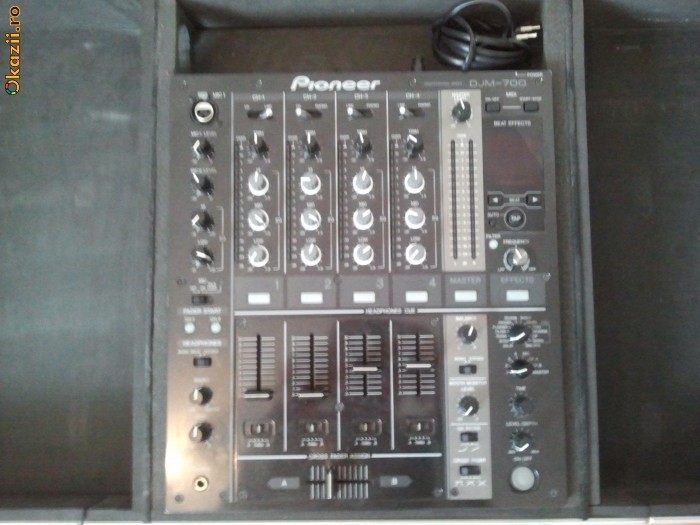 Mixer Pioneer DJM 700 K- Professional Club Mixer foto mare
