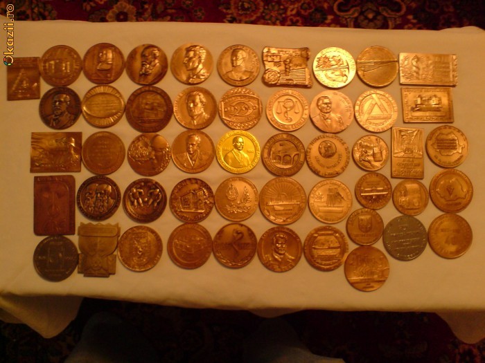 Grup 50 Medalii Bronz , oameni de seama , evenimente,ROMANIA , foto mare