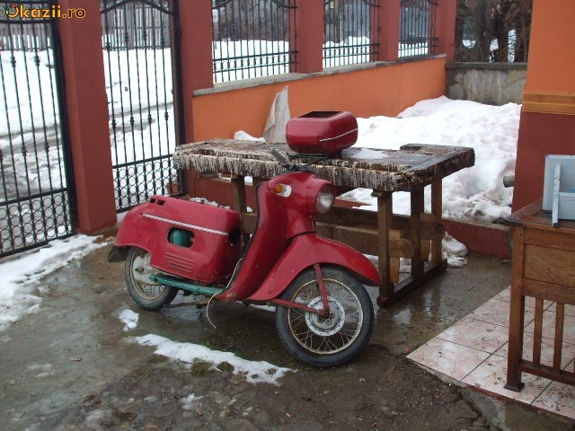 scuter vechi din 1960 foto mare
